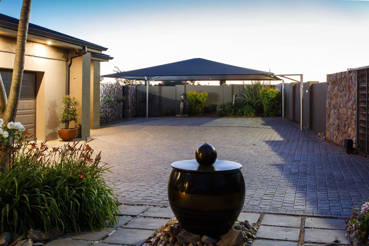 Sonas Boutique Guest House Oudtshoorn Bagian luar foto