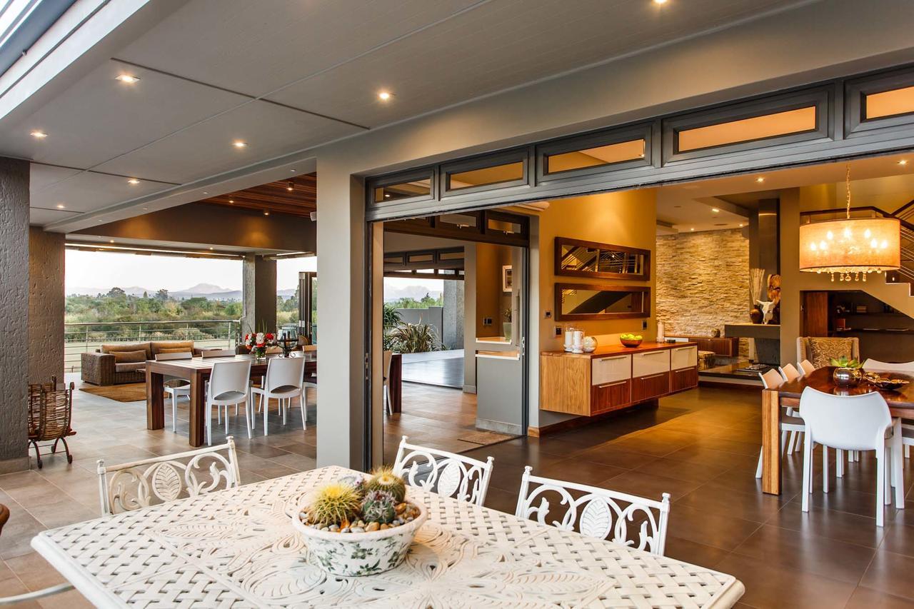 Sonas Boutique Guest House Oudtshoorn Bagian luar foto